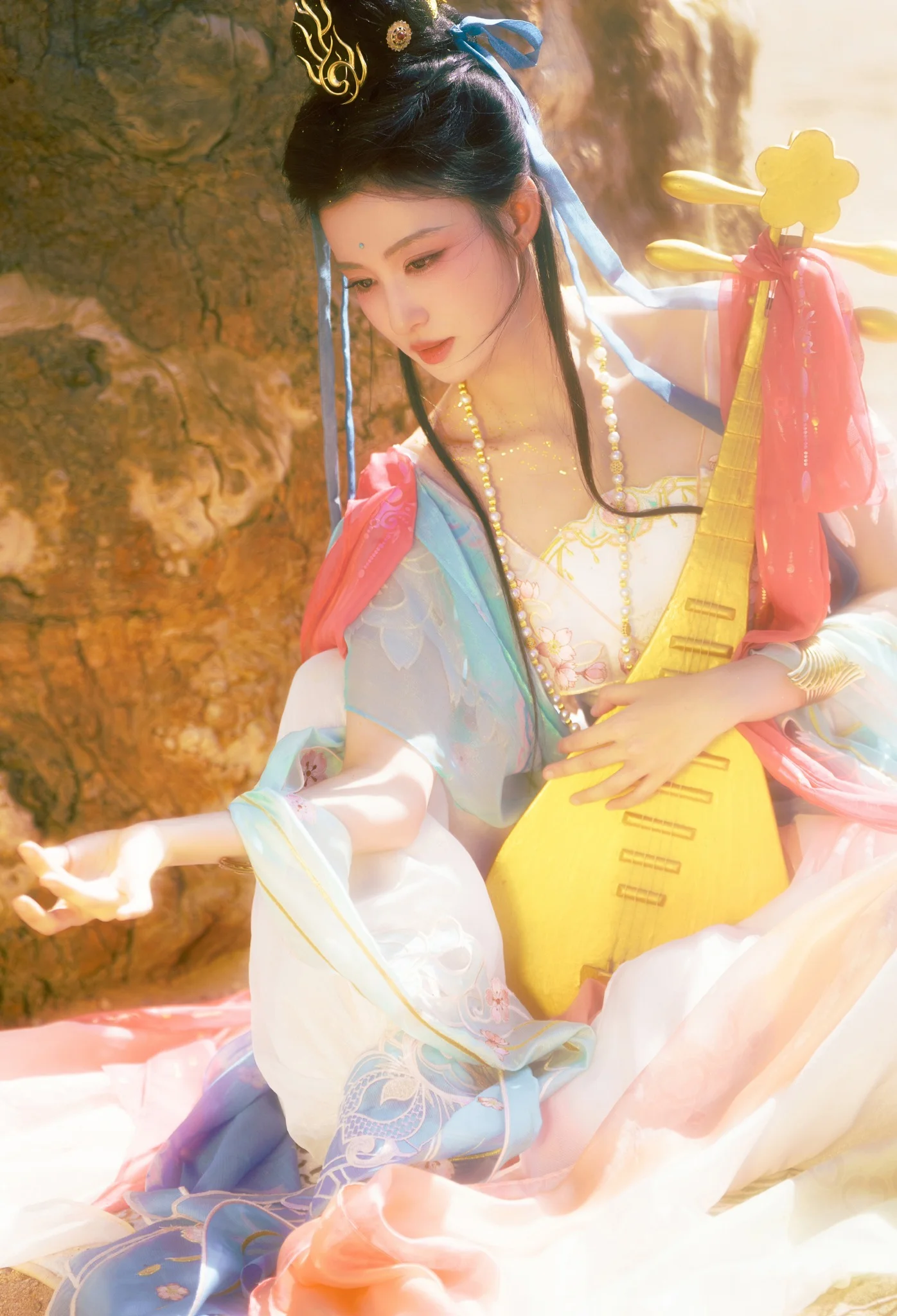 王楚然在月圆之夜发布了一组自称为‘皎月仙子’的照片 | 360onetravel.com | 旅游和娱乐出版品
