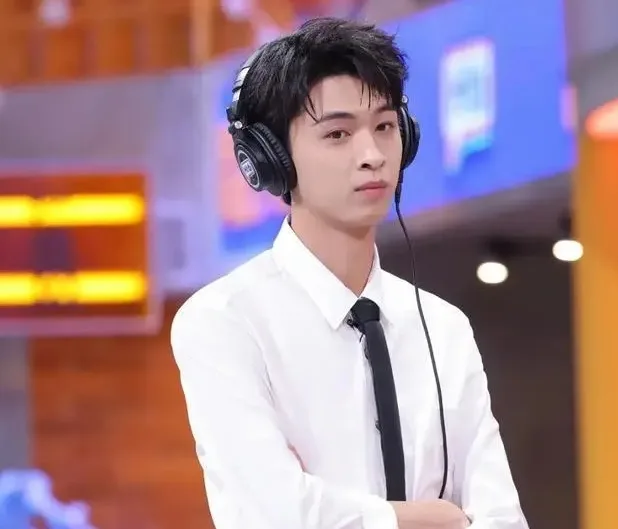 Screenshot_1 | 光影旅途 秦霄贤遇麻烦,重拾清白之路 | 光影旅途