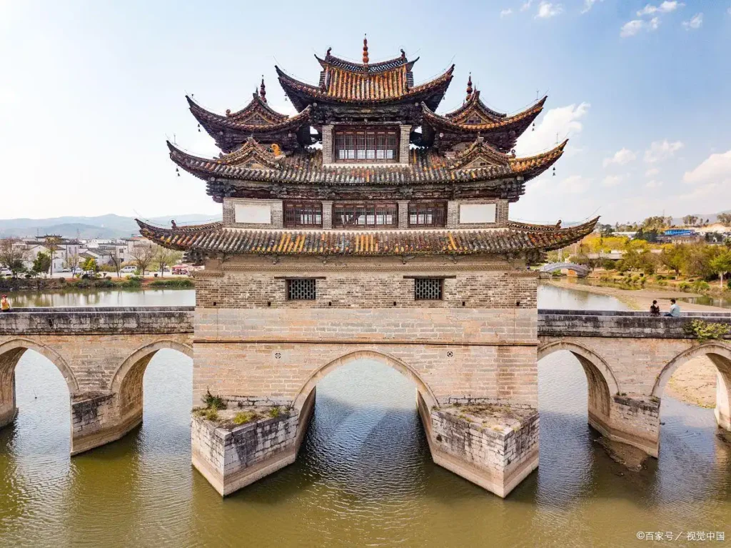 探索建水的古韵风情：不可错过的双龙桥 | 360onetravel.com | 旅游和娱乐出版品