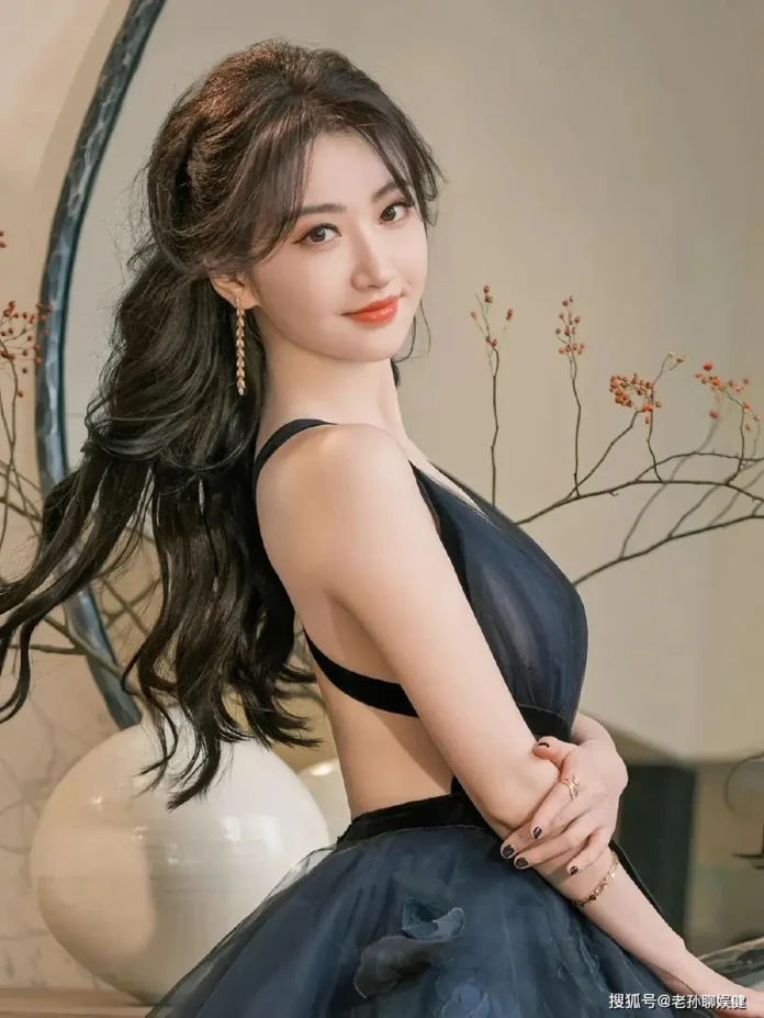 景甜:在优雅中绽放的魅力