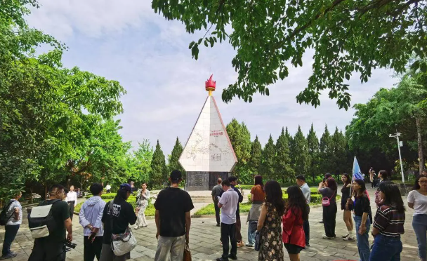 Screenshot_2 | 360onetravel.com | 旅游和娱乐出版品 走进巴中南龛山:文旅地标的深度探索 | 360onetravel.com | 旅游和娱乐出版品