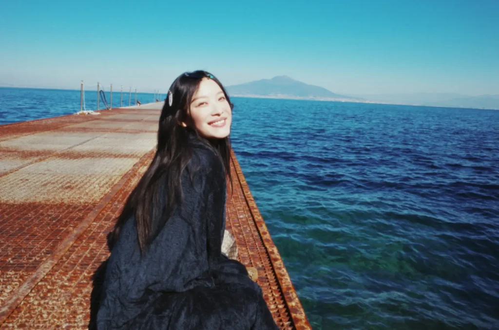 a2 | 360onetravel.com | 旅游和娱乐出版品 倪妮海边的美丽瞬间 | 360onetravel.com | 旅游和娱乐出版品