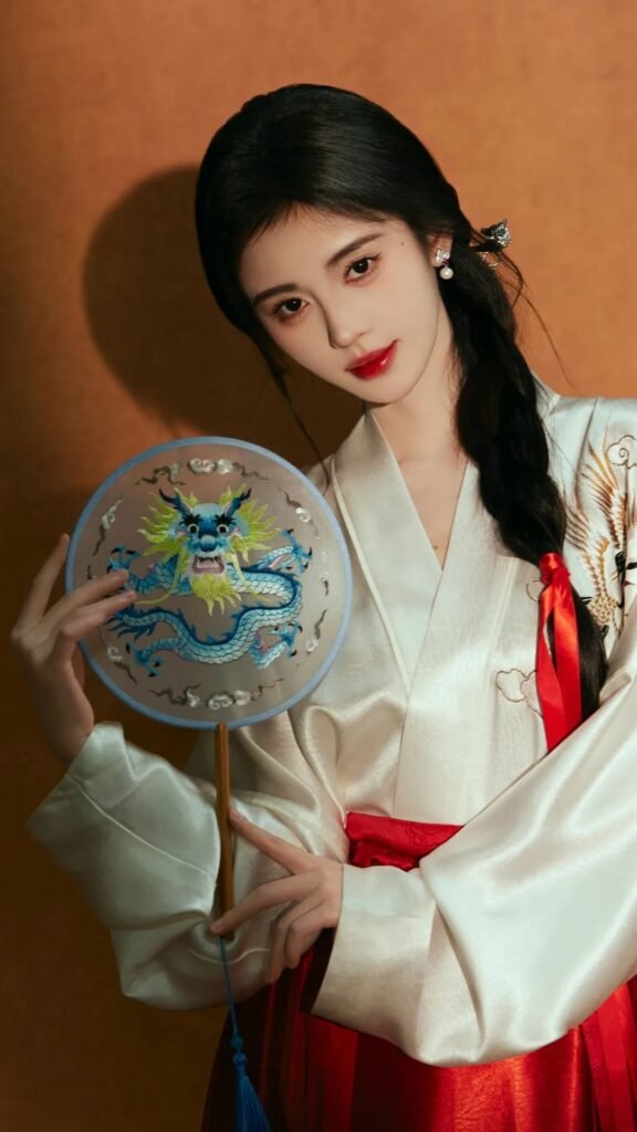 li | 360onetravel.com | 旅游和娱乐出版品 鞠婧祎的发展现状与未来前景 | 360onetravel.com | 旅游和娱乐出版品