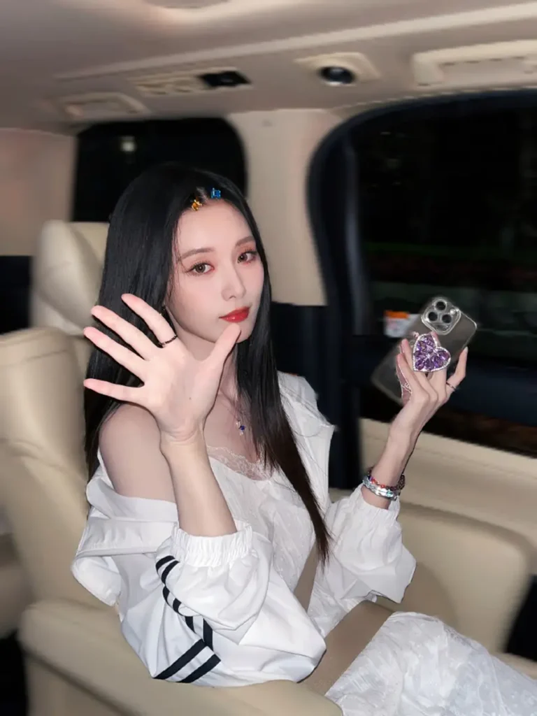 q1 | 360onetravel.com | 旅游和娱乐出版品 徐艺洋的520庆祝:时尚与可爱的完美结合 | 360onetravel.com | 旅游和娱乐出版品