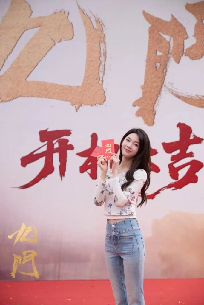 陈瑶在《九门》电视剧开机的引人注目表现 | 360onetravel.com | 旅游和娱乐出版品