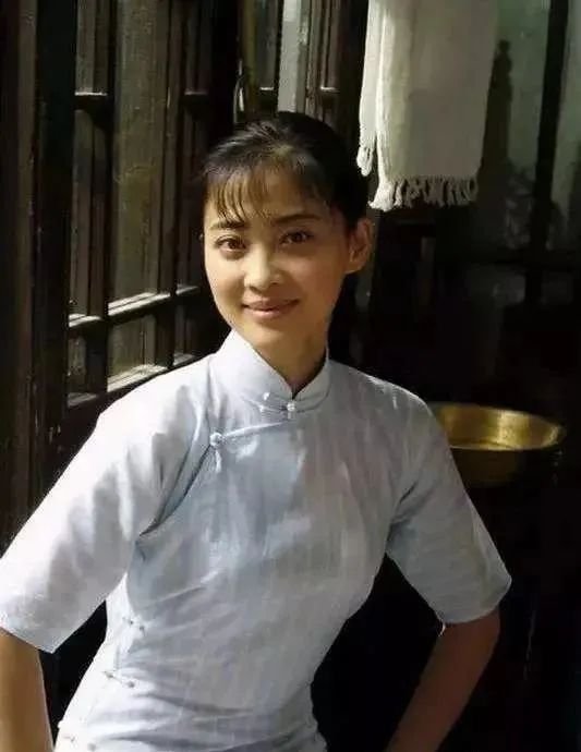 ad | 360onetravel.com | 旅游和娱乐出版品 梅婷的传奇人生:从军旅生涯到银幕绽放 | 360onetravel.com | 旅游和娱乐出版品
