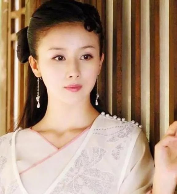 孙菲菲：从“古装第一美女”到毅然退圈，她用人生诠释了什么叫清醒 | 光影旅途