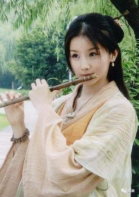 jf | 光影旅途 孙菲菲:从“古装第一美女”到毅然退圈,她用人生诠释了什么叫清醒 | 光影旅途