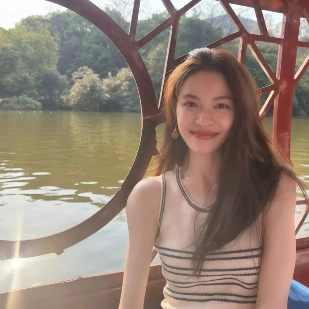 Screenshot_1 | 光影旅途 钟楚曦:她奋斗故事的背后 | 光影旅途