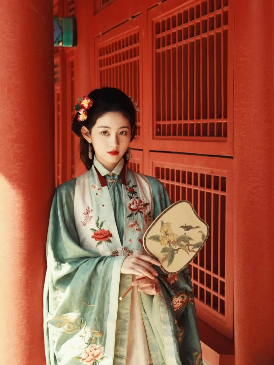 image2 | 光影旅途 赵晴的新篇章:从汉服博主到演员的转变 | 光影旅途