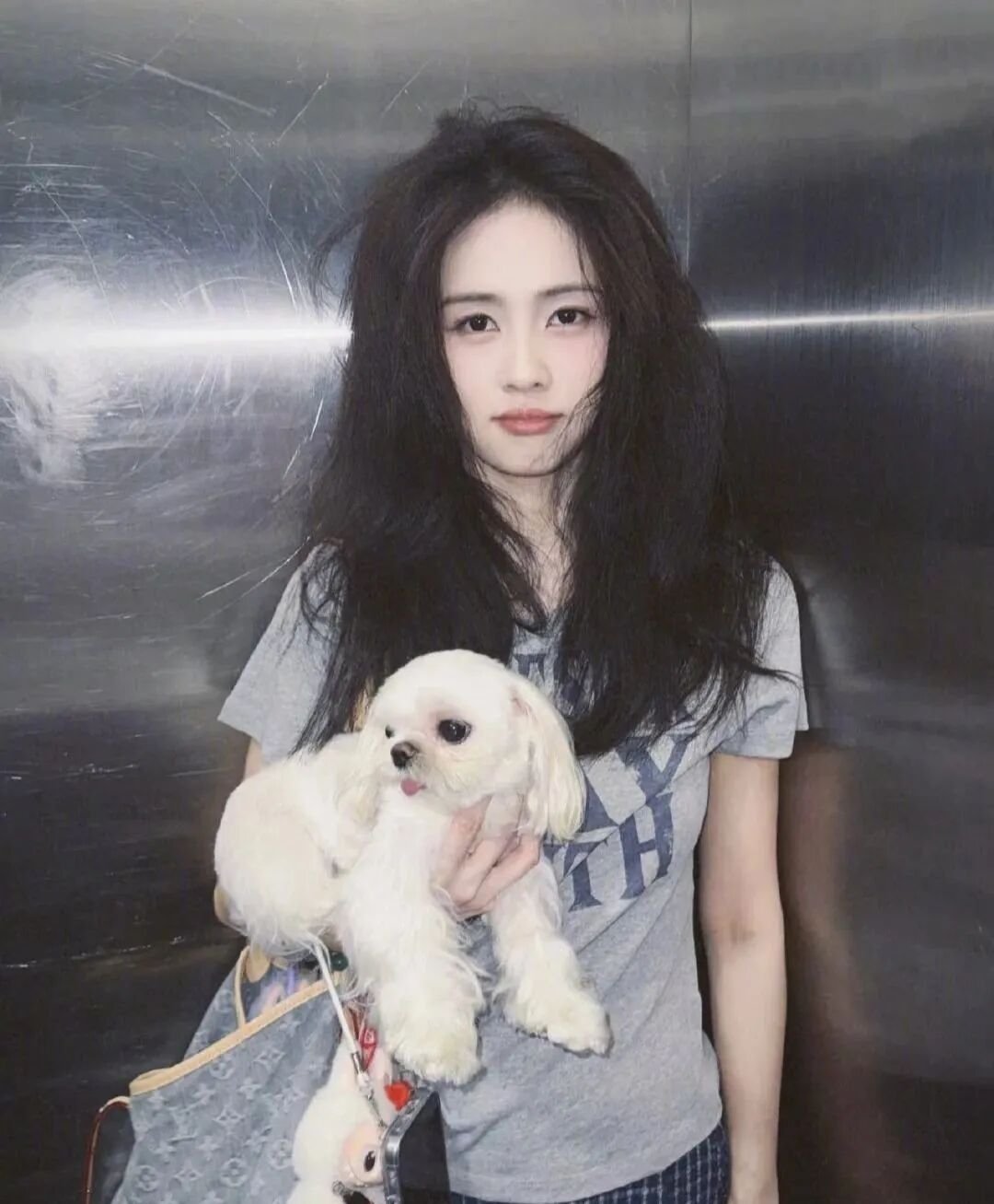 640 | 光影旅途 白鹿一句“那咋了”引爆全网:当女明星拒绝容貌焦虑,真实成了最美滤镜 | 光影旅途