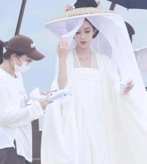 Screenshot_3 | 光影旅途 孟子义展现出尘气质,白衣剧本路透引关注 | 光影旅途