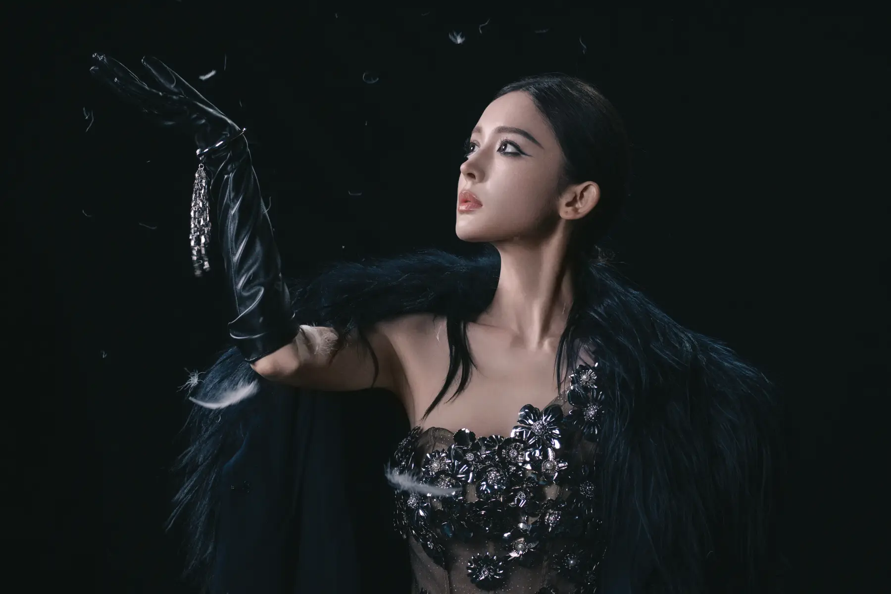 a5 | 光影旅途 古力娜扎最新造型解析:黑长直发的魅力 | 光影旅途