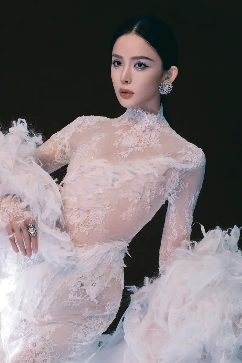 a7 | 光影旅途 古力娜扎最新造型解析:黑长直发的魅力 | 光影旅途