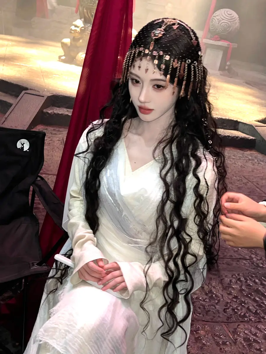 f | 光影旅途 鞠婧祎化身异域公主:神秘魅惑的新形象 | 光影旅途