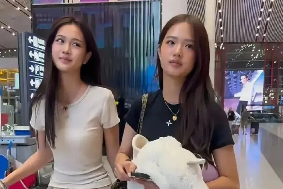 lo | 光影旅途 钟丽缇的女儿们:未来的明星之路? | 光影旅途