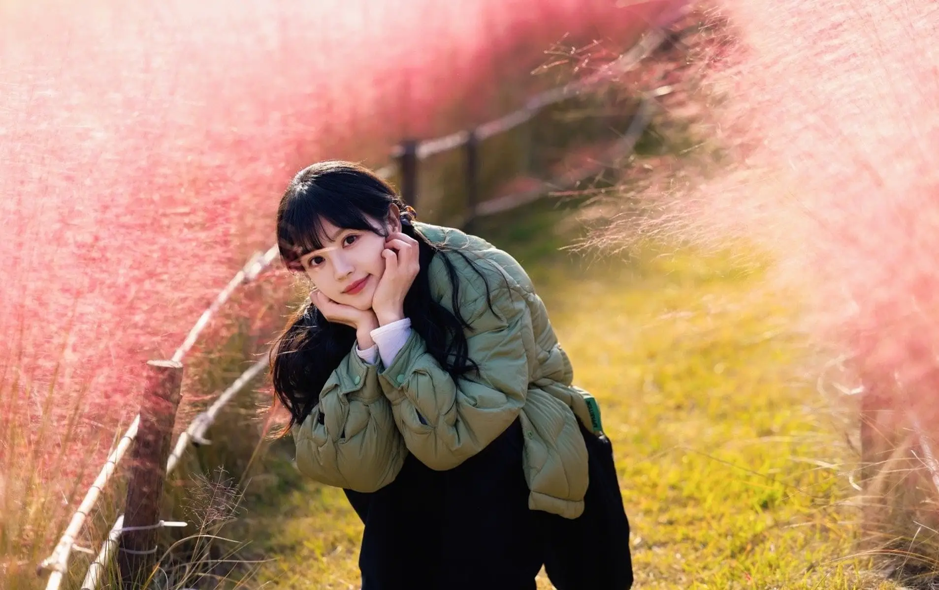 2a | 光影旅途 田曦薇的双马尾造型与温柔风格 | 光影旅途