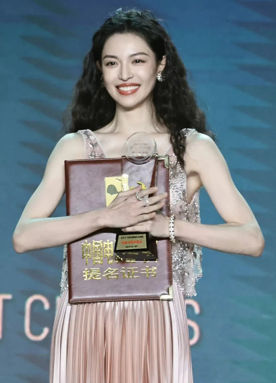 640 | 光影旅途 钟楚曦金鸡奖得女配的影响分析 | 光影旅途