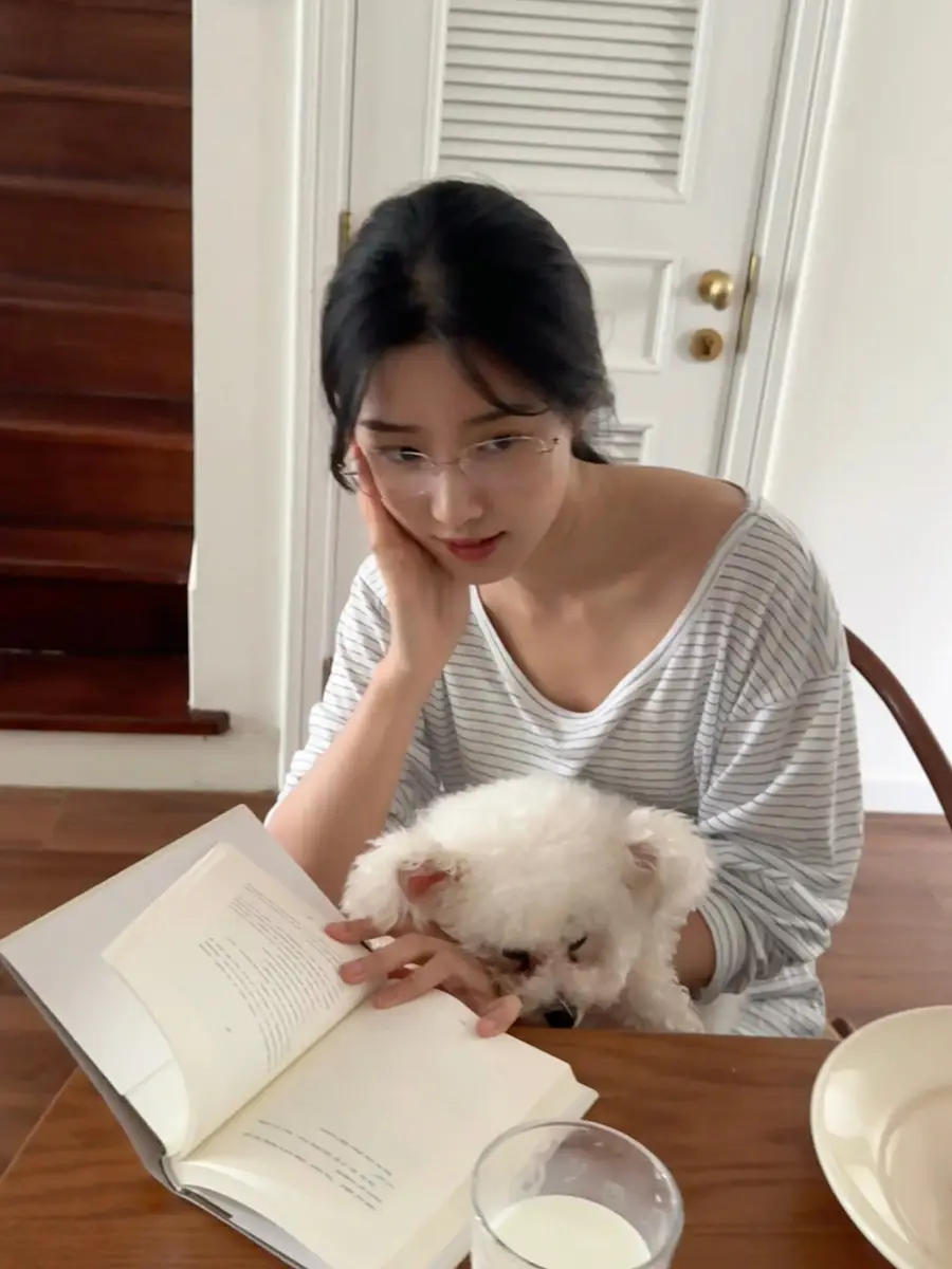 f | 光影旅途 卢昱晓与小狗之间的甜蜜瞬间 | 光影旅途