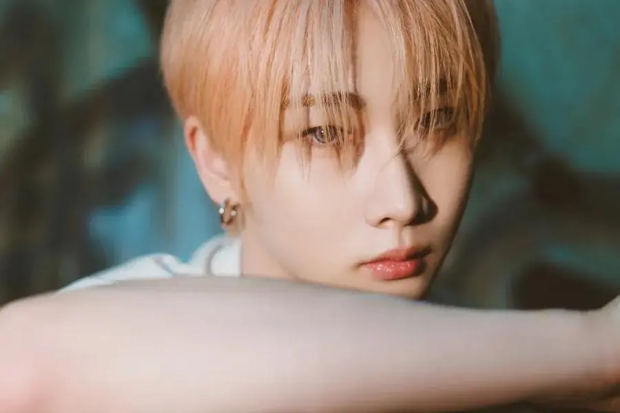 f | 光影旅途 VERIVERY 成员许英宣布入伍日期:经纪公司发表正式声明 | 光影旅途