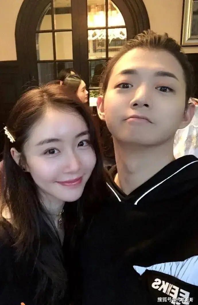 ko | 光影旅途 霍尊35岁高调复出:舞台之上与舆论之下的国风之路 | 光影旅途