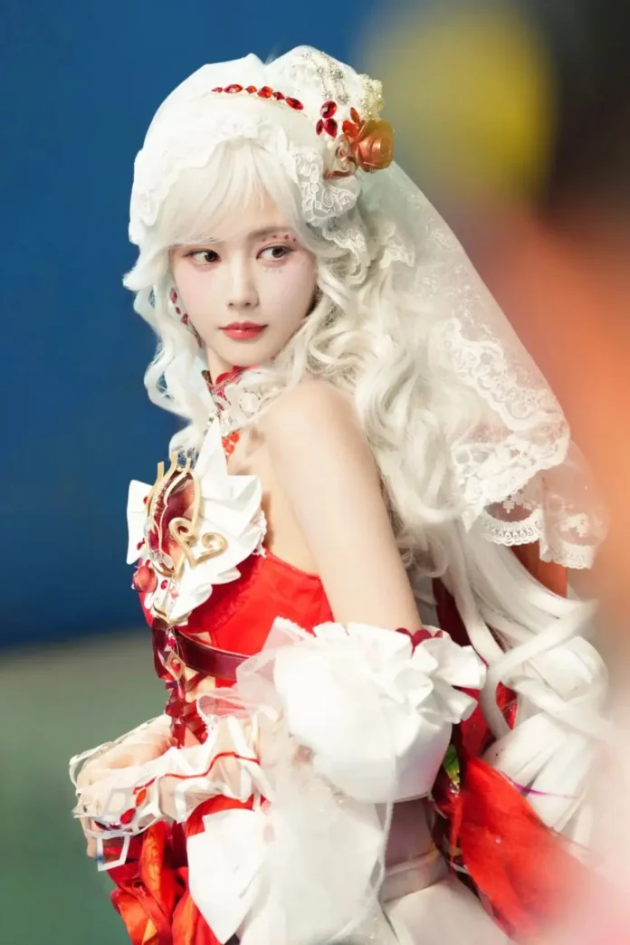 《余美人》正式杀青,李一桐行程无缝衔接,新剧与综艺同步推进