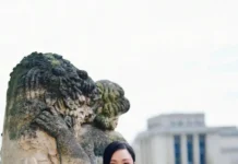 周迅亮相巴黎时装周:从红毯焦点到从容人生的另一种注解